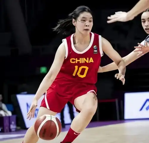 17分惨败无缘冠军中国u18女篮不敌澳大利亚,张子宇4214难赢球