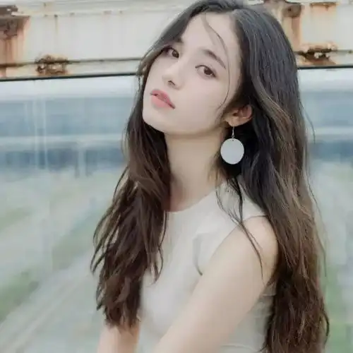 女生头像心选择,心自由

