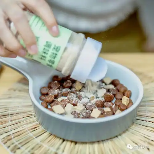 23岁农村女孩年入1亿,这届20万大学生有多野