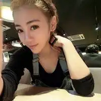 气质美女qq女生头像时间怂恿深爱的人分手