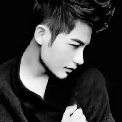 情侣头像黑白系最新版高冷气质情侣黑白头像一男一女