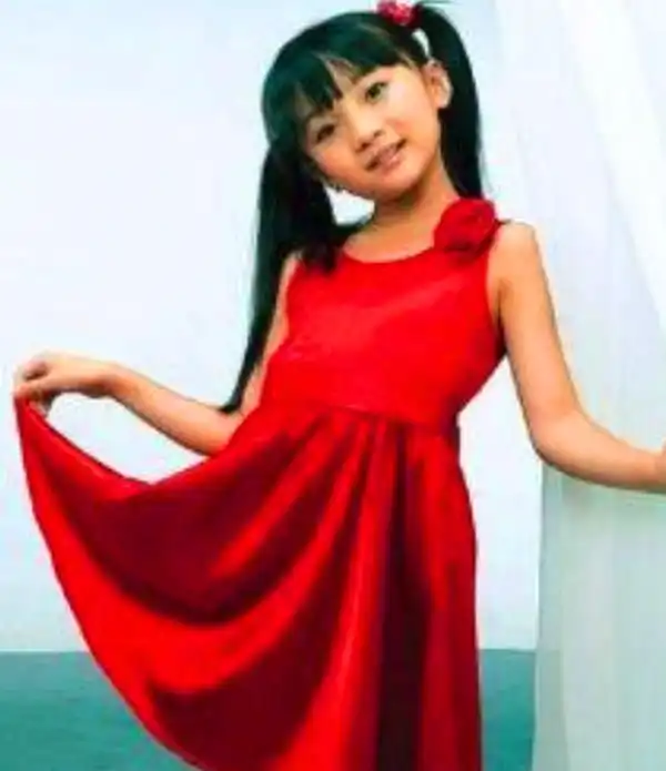 十年前,曾在北京奥运会假唱的女孩林妙可,现在上大学