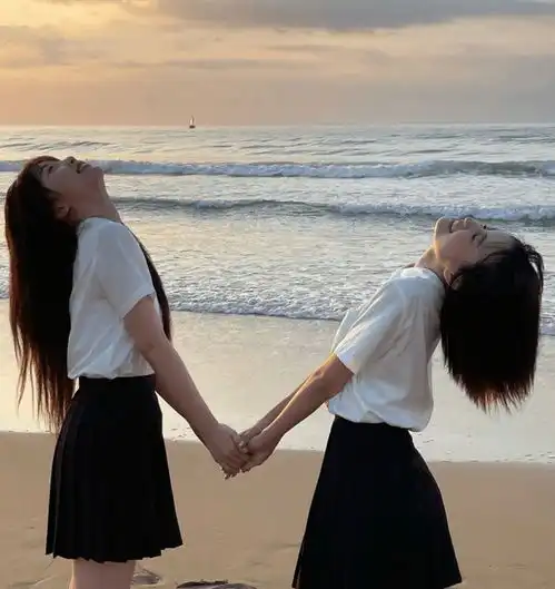 jk制服女生头像锁骨刘诗