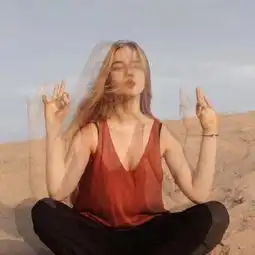 最新好看的欧美女生贴吧头像2018精选眼泪是最懦弱表现