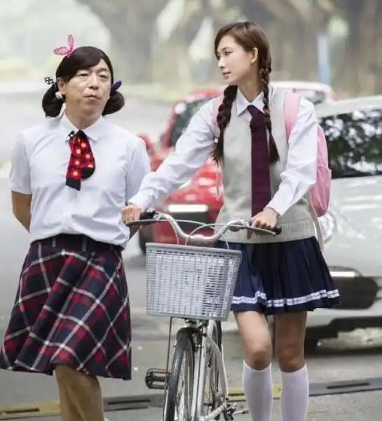 男星女装秀马天宇像公主,朱一龙美得像仙子,王源惊艳到我了