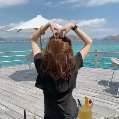 微信女头像唯美高清背影图片,更喜欢你的侧颜