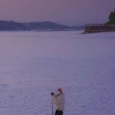 夕阳下的背影女生头像霸气