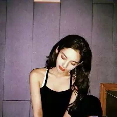 如何判断一个女生好不好追