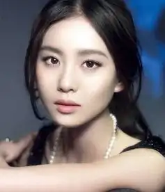 范冰冰片场无聊数眼皮电眼美女如何养成