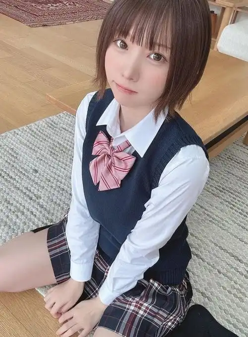 日本美女enakocos美照赏俏丽正妹纤细火辣身材