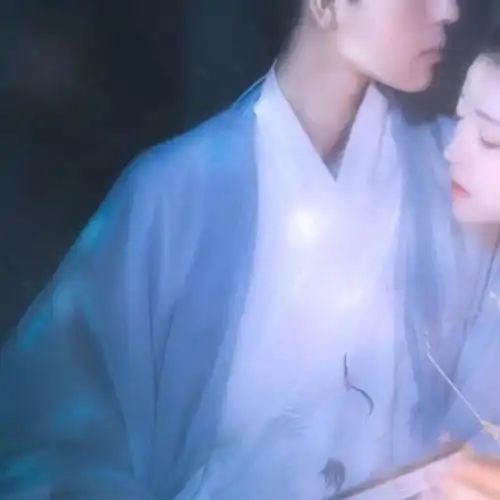 有没有好看的古风唯美情侣头像,真人的