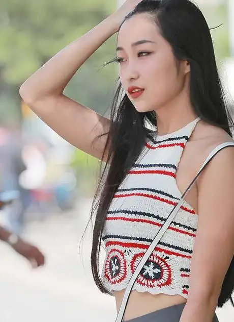 气质唯美的打底裤美女,点缀身材美感,怎么穿都好看