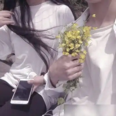 仙女版甜腻闺蜜头像一个懂你泪水的闺蜜胜过一群懂你笑容的朋友