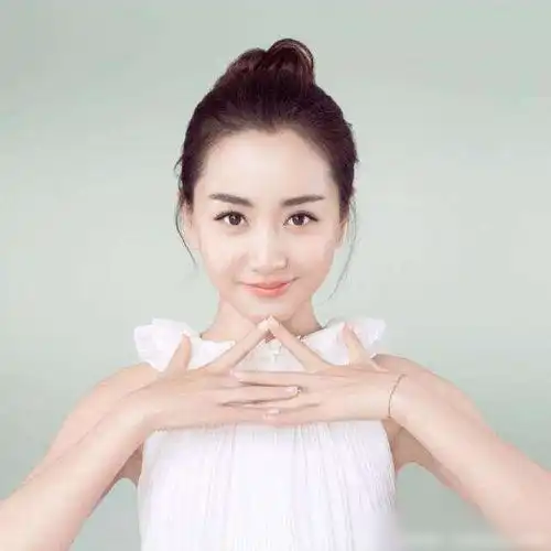 史上最悲催的女明星拒绝什么火什么,堪称女版黄晓明