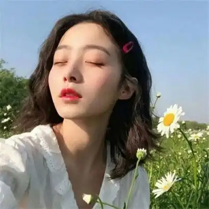森系文艺范女生头像,浓妆艳抹也没有这清纯吧