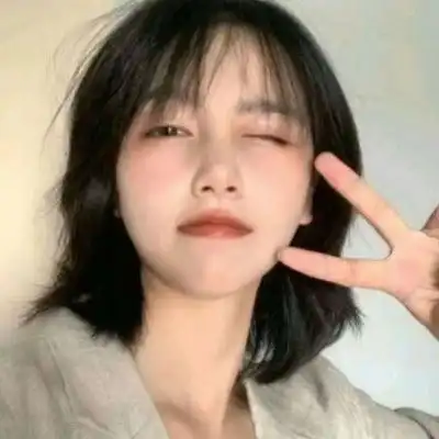 阳光短发女生侧脸头像,有木有很仙女的赶脚