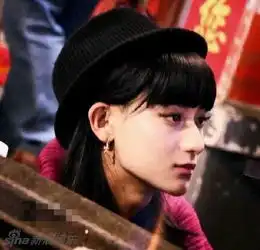 鹿晗权志龙霍建华胡歌盘点当红男星的美女装扮