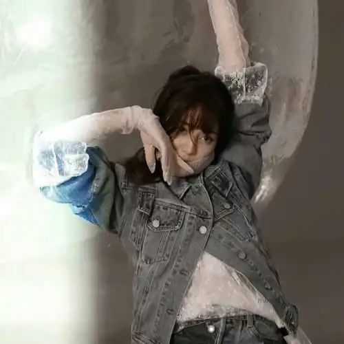 迪丽热巴一位来自新疆的大美女,一张赛过一张,又好看,又帅气