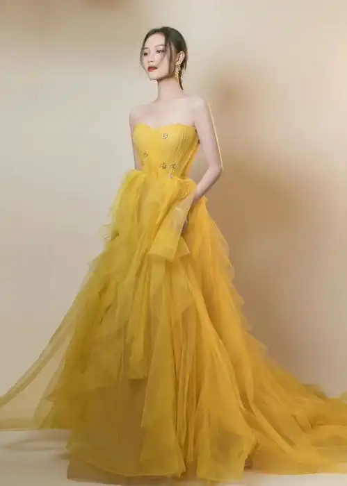 美女倪妮长相身材刚刚好,自然舒适之美