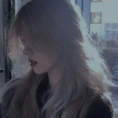 暗黑风的女生头像图片黑