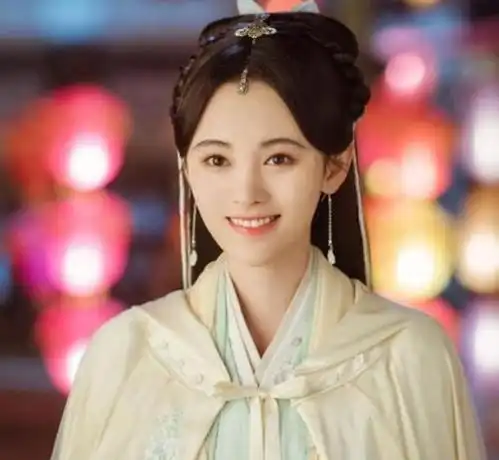 日媒评出的四千年一遇的美女这样的评价你觉得鞠婧祎配吗