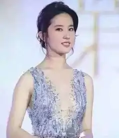 女星为博眼球真空上阵江一燕不穿裤子真是霸气侧漏