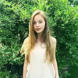 欧美女孩头像高清无水印不想理你又觉得不可以