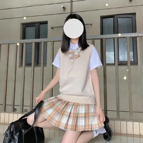 jk制服女生头像锁骨女子