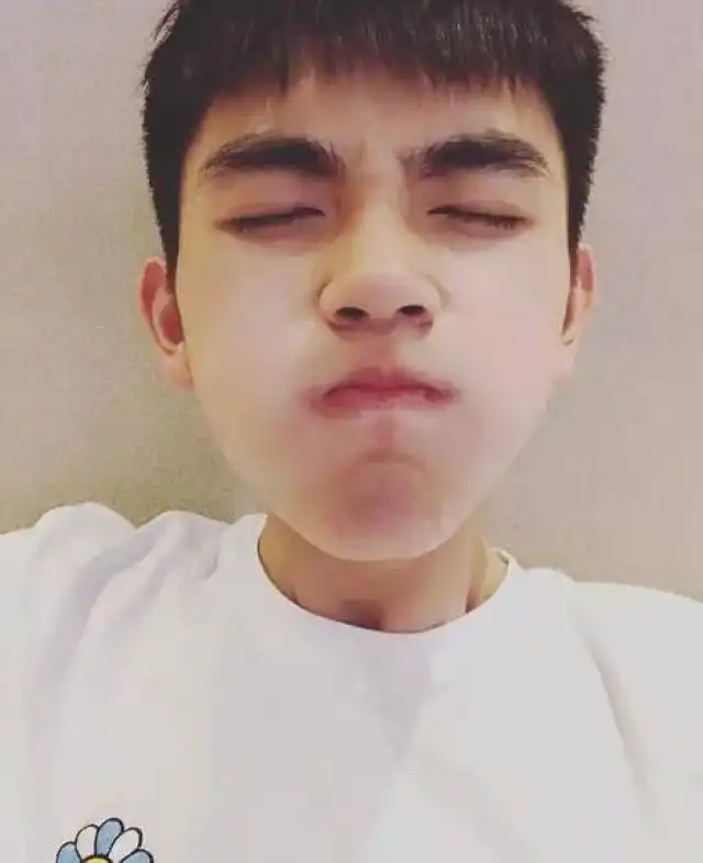 15岁女孩头像图片可爱陈