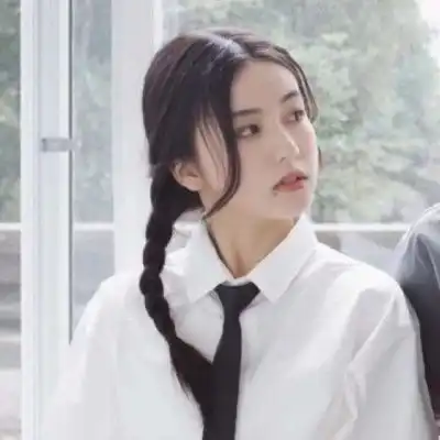 女生头像带花真人的情