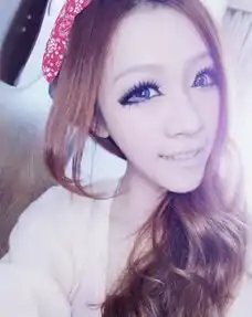 谁认识这个女女据说是网络红人是谁叫什么名字谁知道