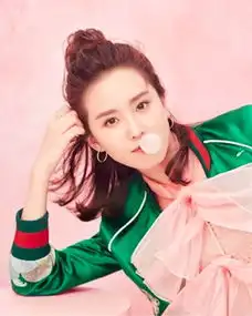 除了丸子头,女星大爱的减龄发型还有这些