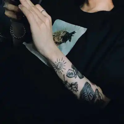 qq头像男生帅气冷酷冷漠高清男生图片
