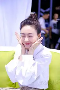 王丽坤变清新萌妹子高冷女神
