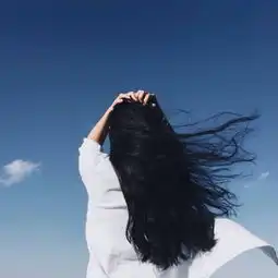 小叔子女友来做客,婆婆要我做饭,听到婆婆的话我给了她一耳光