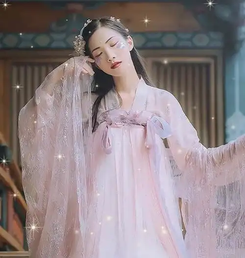 有一种头像叫鲛人泪,换上秒变发光仙女,老班看了都讨好你