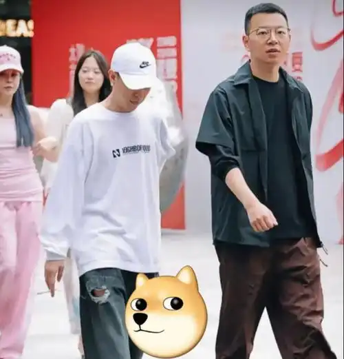网络图片女生头像图片秦