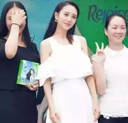 黑色高清女头像佟丽娅