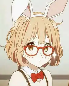 戴眼镜美女头像短烫发动