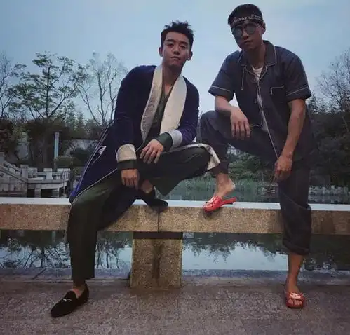 郑恺发微博称31了,正式奔四