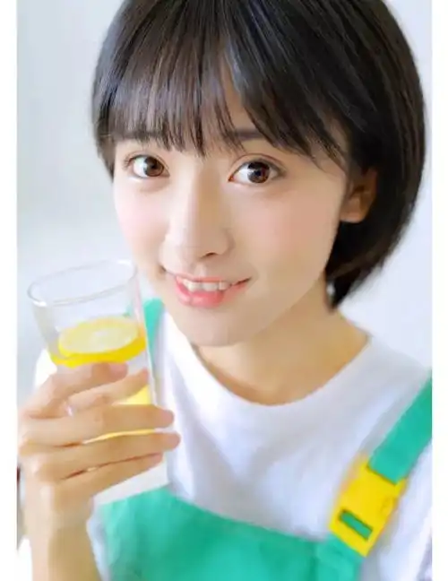 童婷美丽课堂教你一个初恋妆,三分钟变回清纯少女