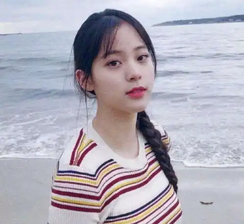 何炅向欧阳娜娜发道歉信,只因在节目中评价其演技她演技好么