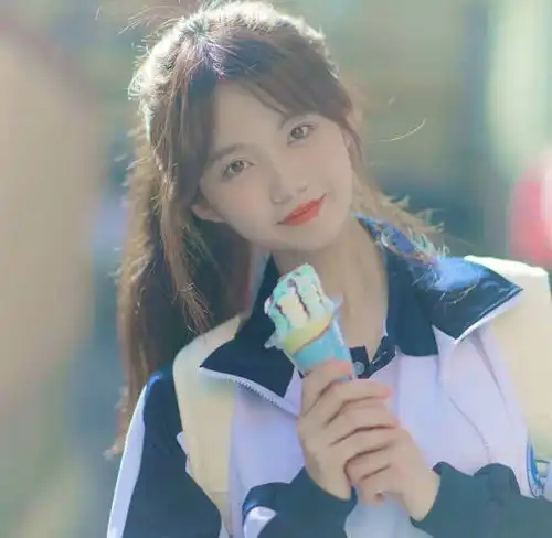 说说你学生时代怦然心动的事吧