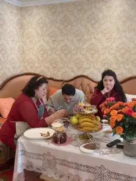 离婚中的女人我算是幸运的,有事业,有人带娃,我只管努力小妹儿下班护肤原相机拍摄