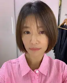 林心如霍建华一家三口首同框,力破剪发引发的婚变传闻小海豚双马尾真可爱