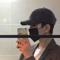 低调成熟头像卡通男
