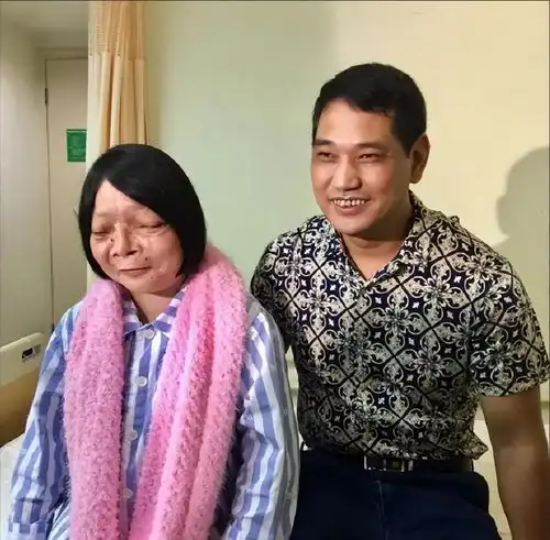 13岁头像女生一个人多张