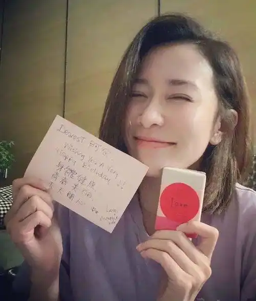 欧阳震华十年为佘诗曼庆生,跨过绯闻的他们成了tvb版陈坤与周迅