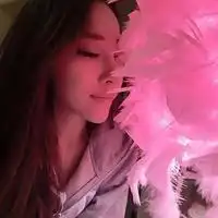 非主流女生头像自从遇见你我的心已经破碎不堪