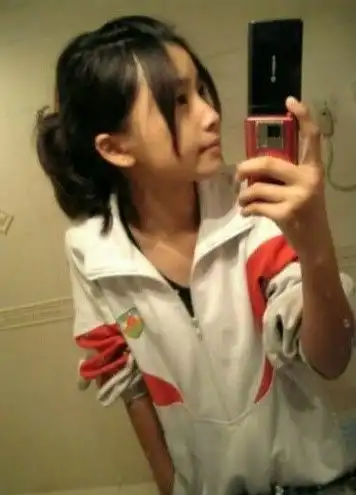 最美校服女生网络爆红青春可人宅男盛宴组图